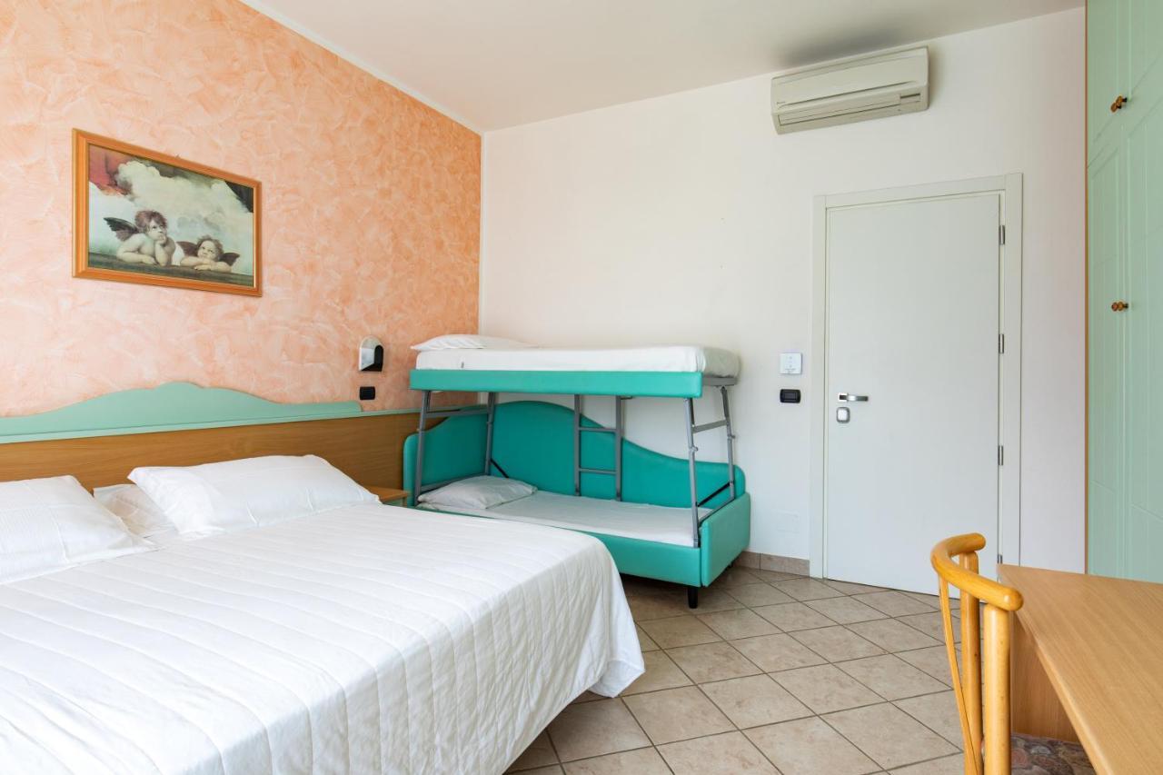 Hotel Palos Rimini Eksteriør billede