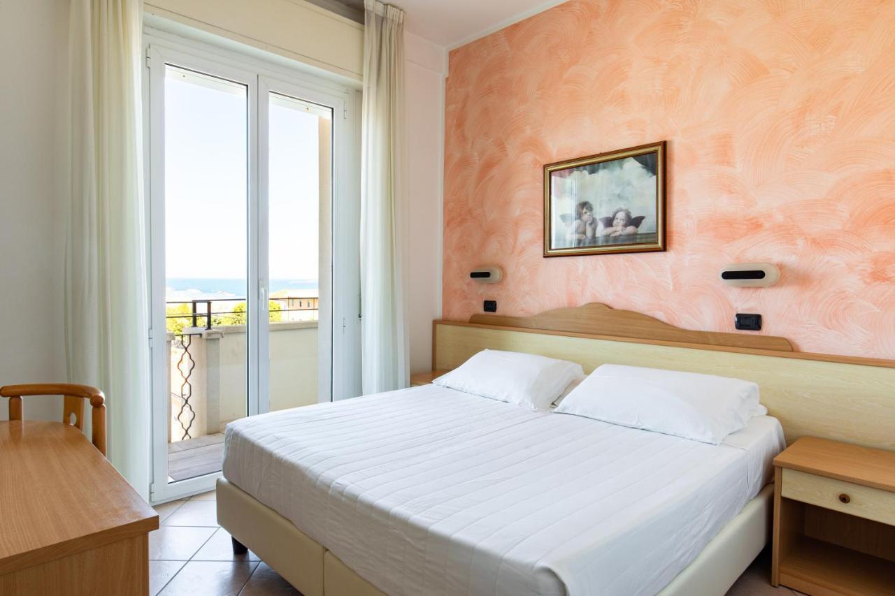 Hotel Palos Rimini Eksteriør billede