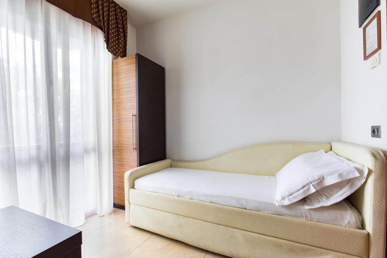 Hotel Palos Rimini Eksteriør billede